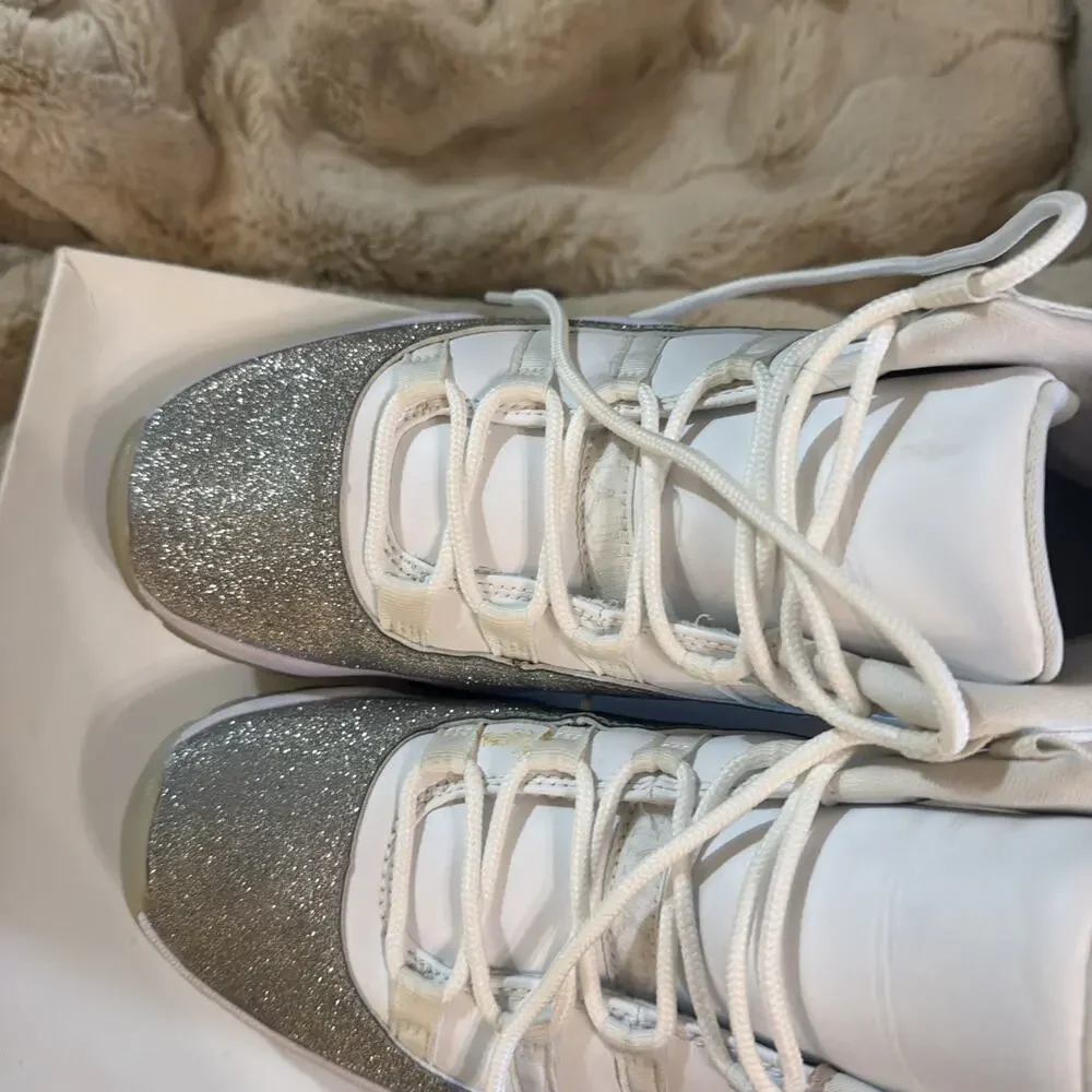 Nike Jordan 11 Retro Silver AR0715-100 Women's Size 10.5 and Men's Size 9 Unisex